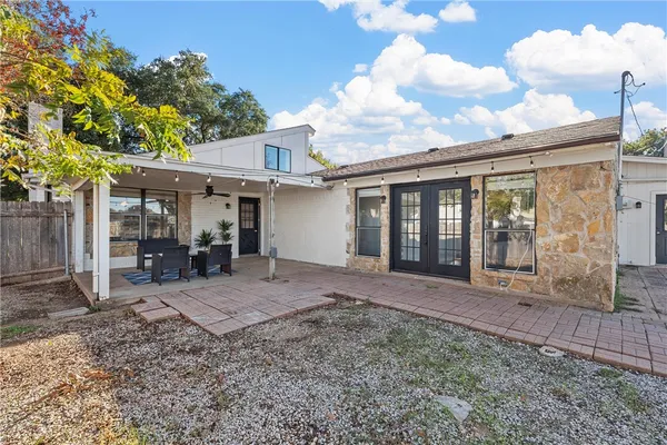 $367,000 | 401 Lindenwood Lane West, Hewitt, TX 76643