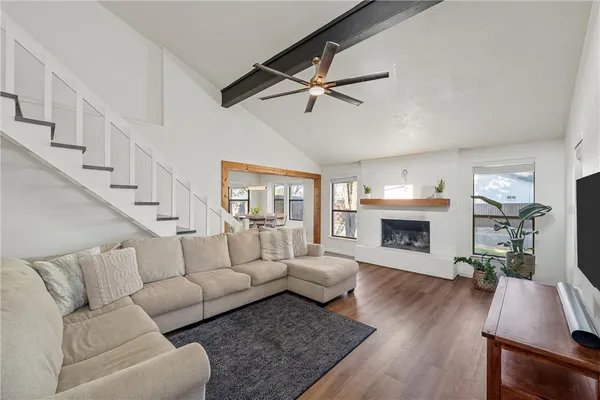 $367,000 | 401 Lindenwood Lane West, Hewitt, TX 76643