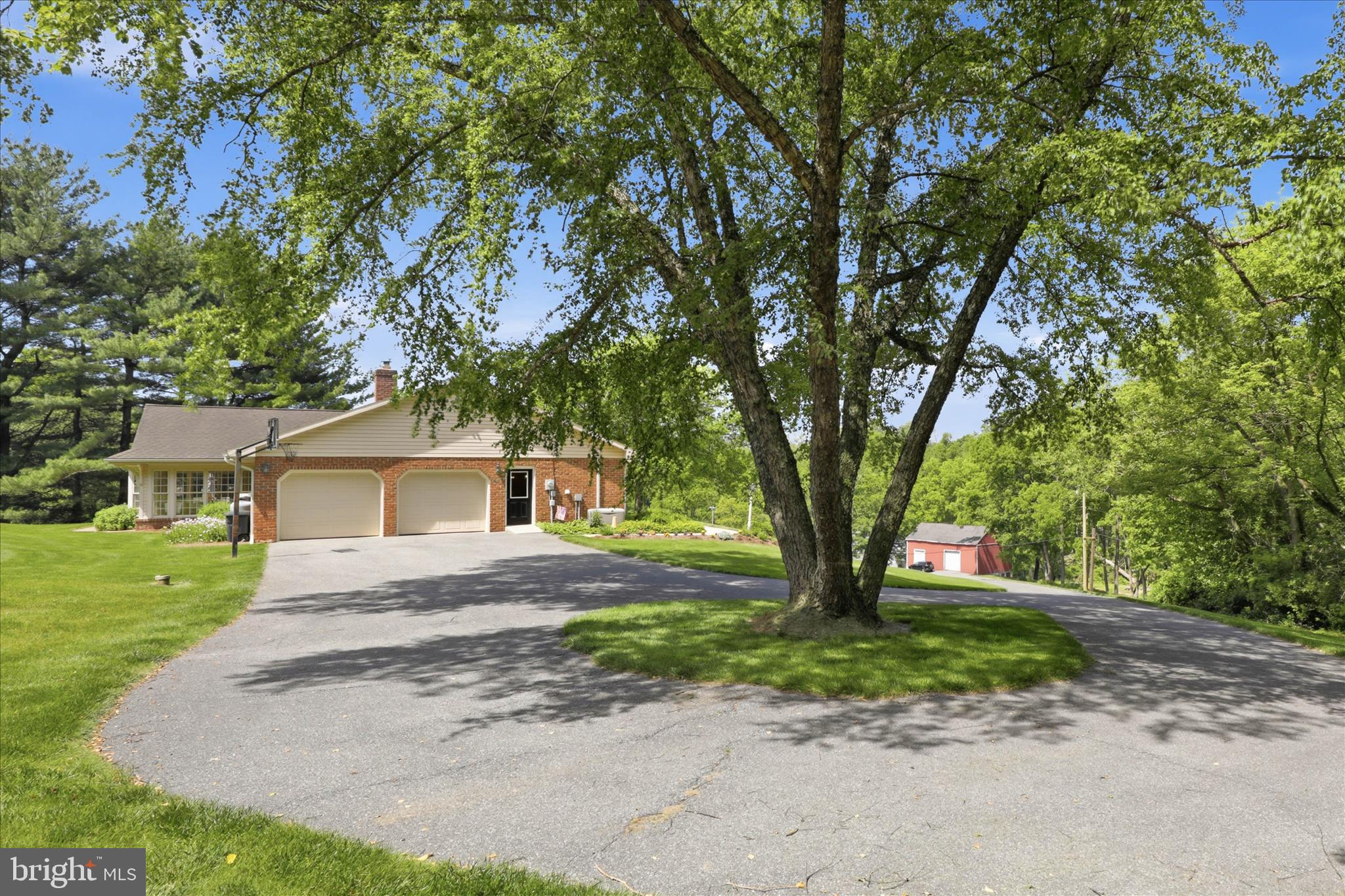 690 Indian Run Road Millersville, PA 17551 - Photo 8 of 75