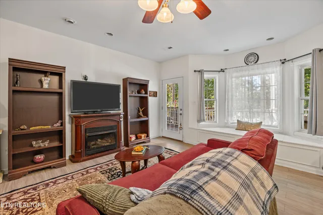 $749,900 | 234 Timberland Lane, Rocky Top, TN 37769