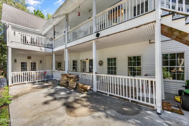 $749,900 | 234 Timberland Lane, Rocky Top, TN 37769