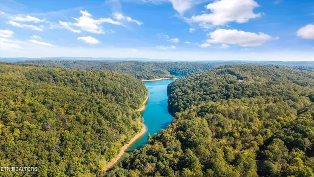 $749,900 | 234 Timberland Lane, Rocky Top, TN 37769