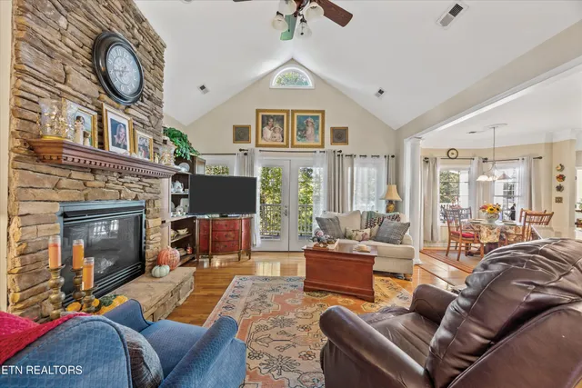 $749,900 | 234 Timberland Lane, Rocky Top, TN 37769