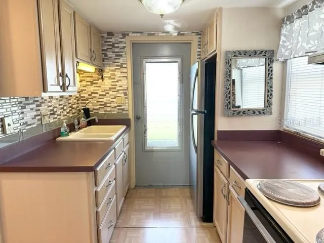 $1,375 | 7701 Starkey Road, Unit 731, Seminole, FL 33777