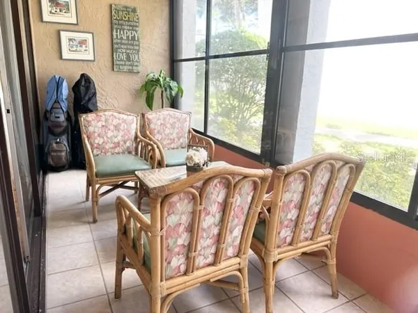 $1,375 | 7701 Starkey Road, Unit 731, Seminole, FL 33777