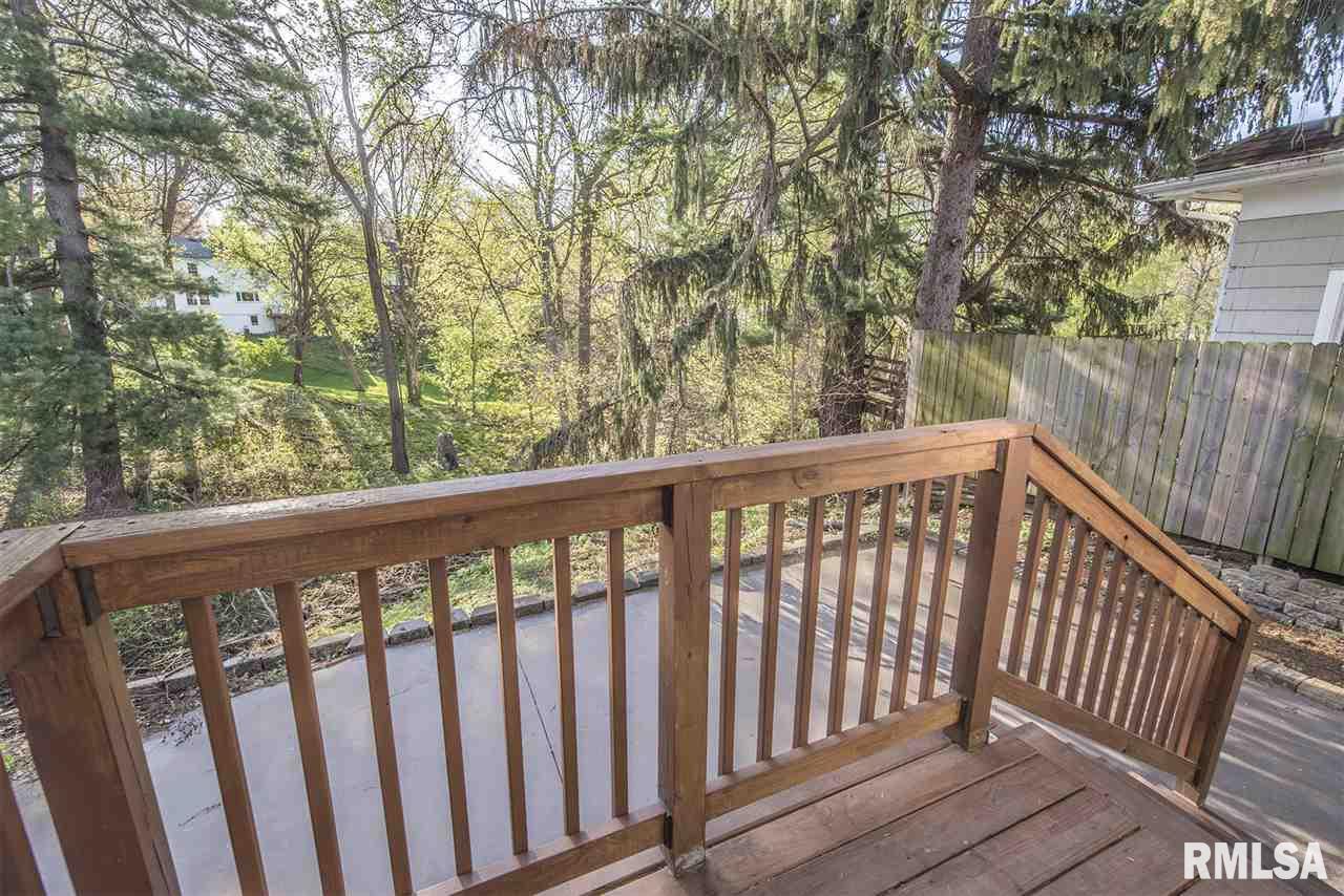 329 Forest Road Davenport, IA 52803 - Photo 8 of 19 Gallery Image 8