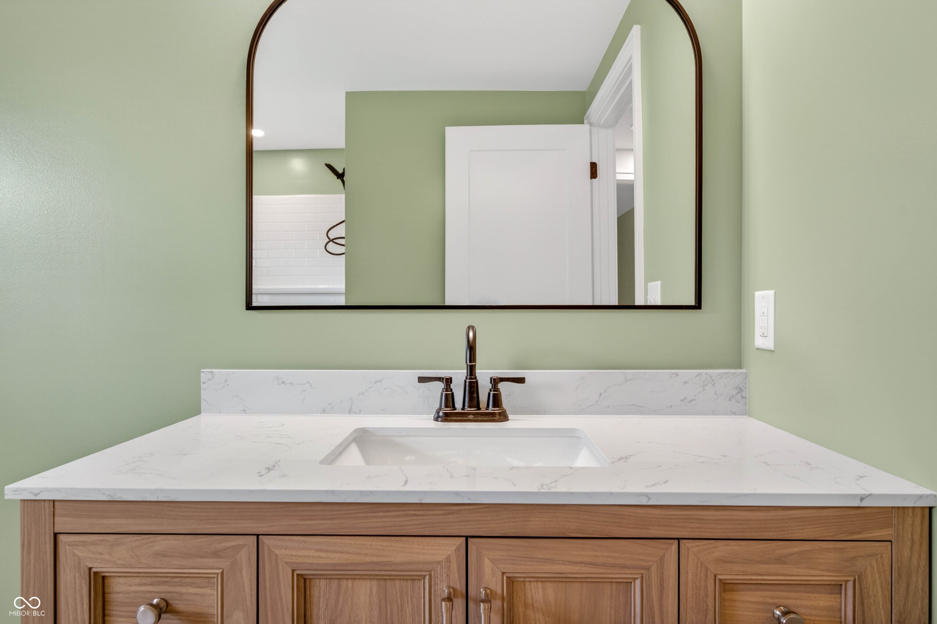 605 8th Street Columbus, IN 47201 - Photo 25 of 29