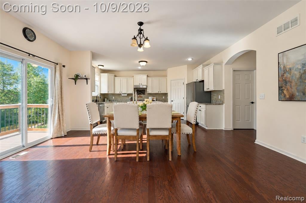 27363 Victoria Road Novi, MI 48374 - Photo 24 of 67 Gallery Image 24