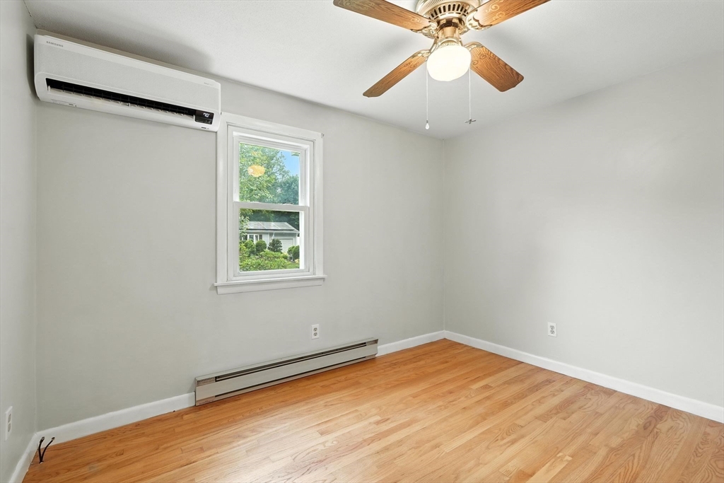 175 Hanson Drive Springfield, MA 01128 - Photo 16 of 39