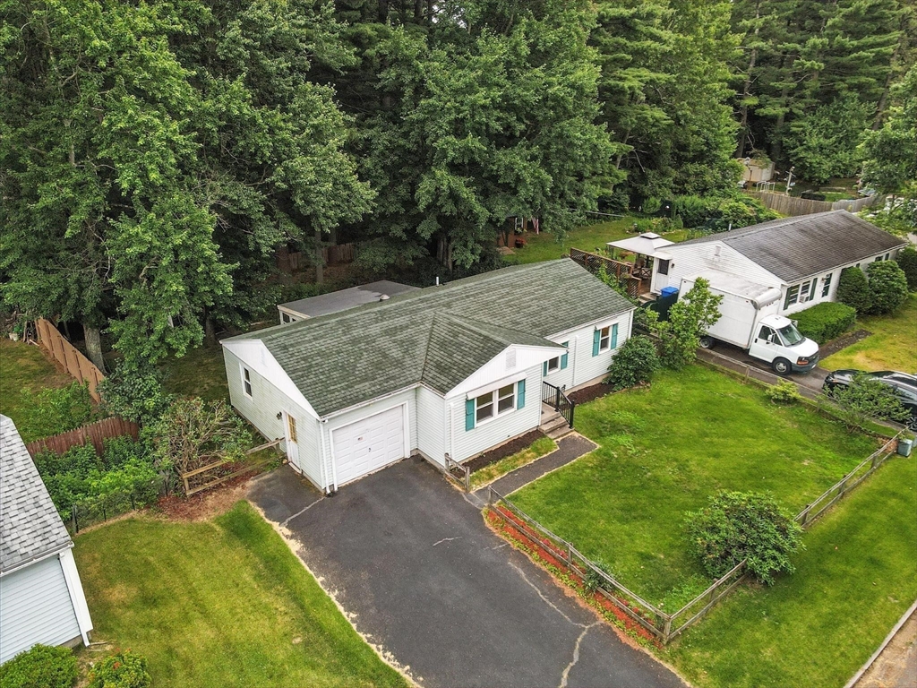 175 Hanson Drive Springfield, MA 01128 - Photo 35 of 39