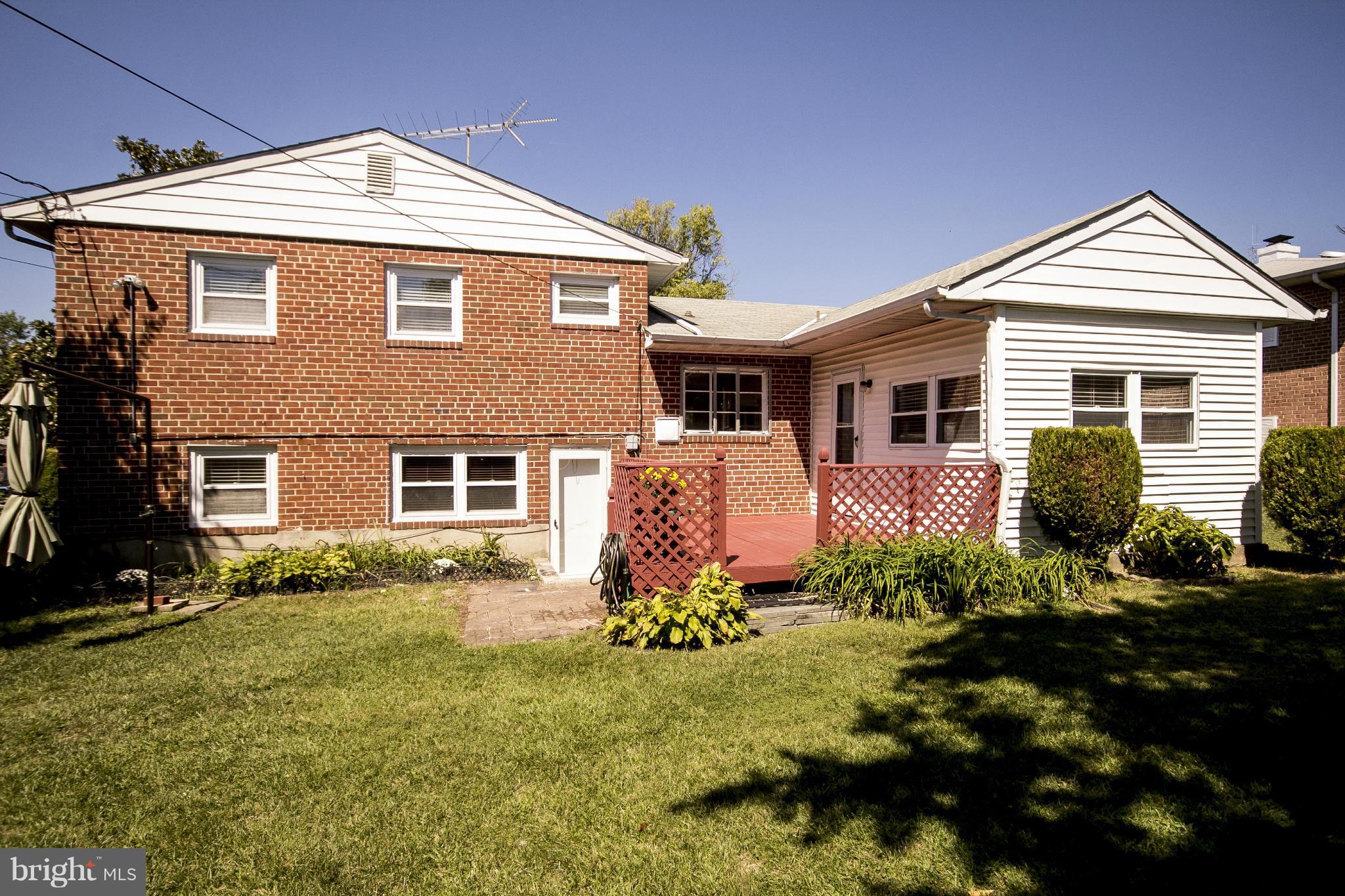 1017 Crosby Road Catonsville, MD 21228 - Photo 26 of 30 Exterior (Rear)