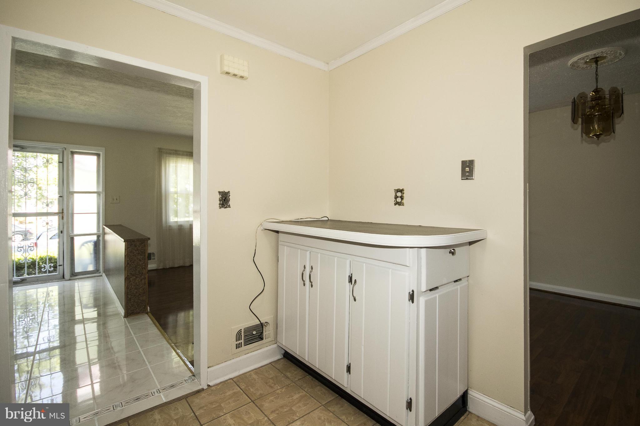 1017 Crosby Road Catonsville, MD 21228 - Photo 5 of 30 Kitchen