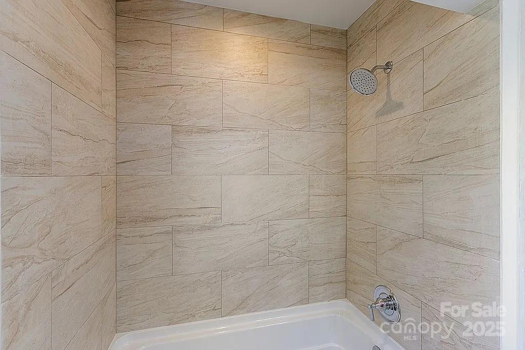 400 Millstone Road Florence, SC 29505 - Photo 31 of 48 a bathroom with a shower