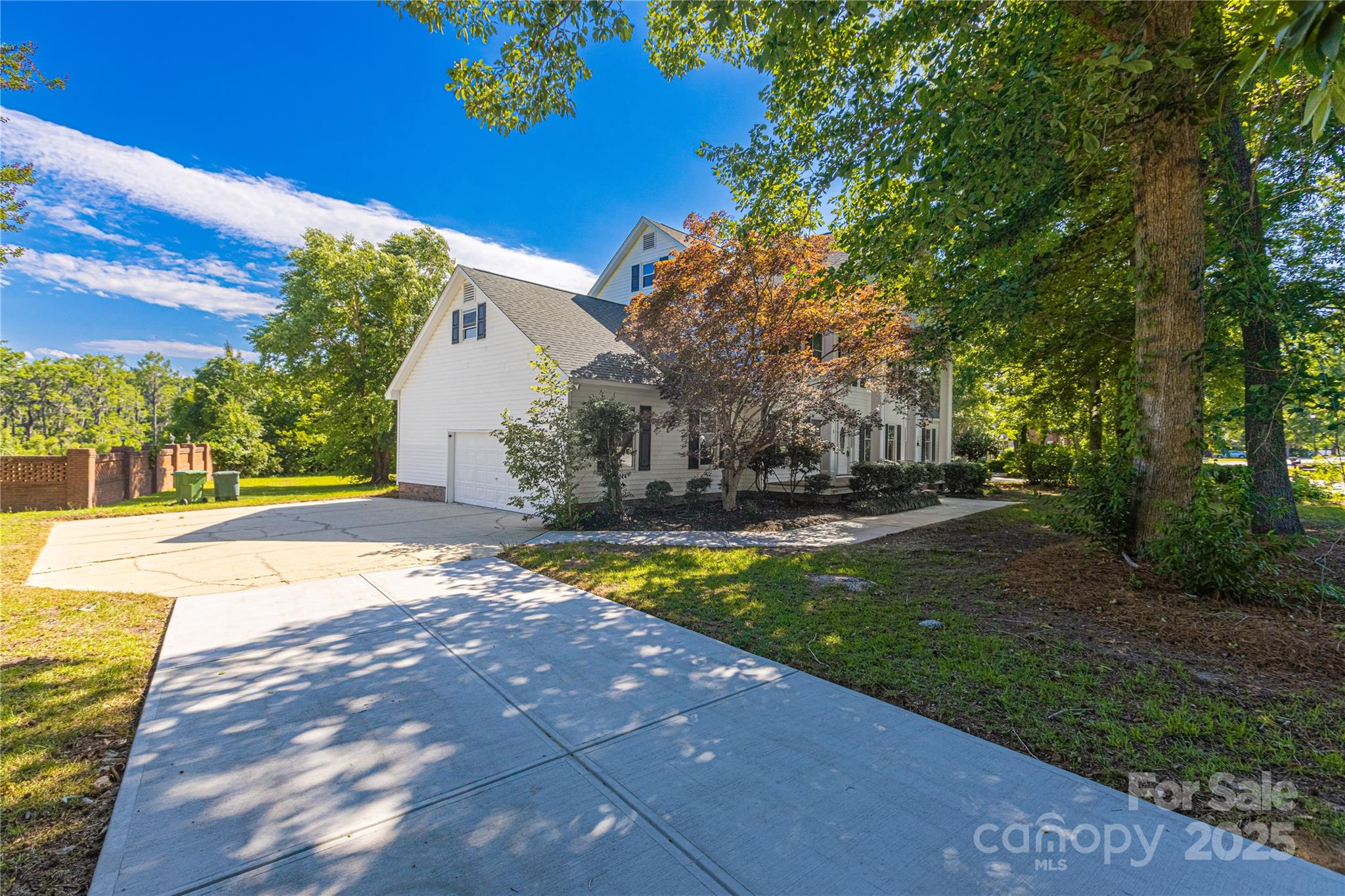 400 Millstone Road Florence, SC 29505 - Photo 37 of 48 a view of a house with pool and a yard