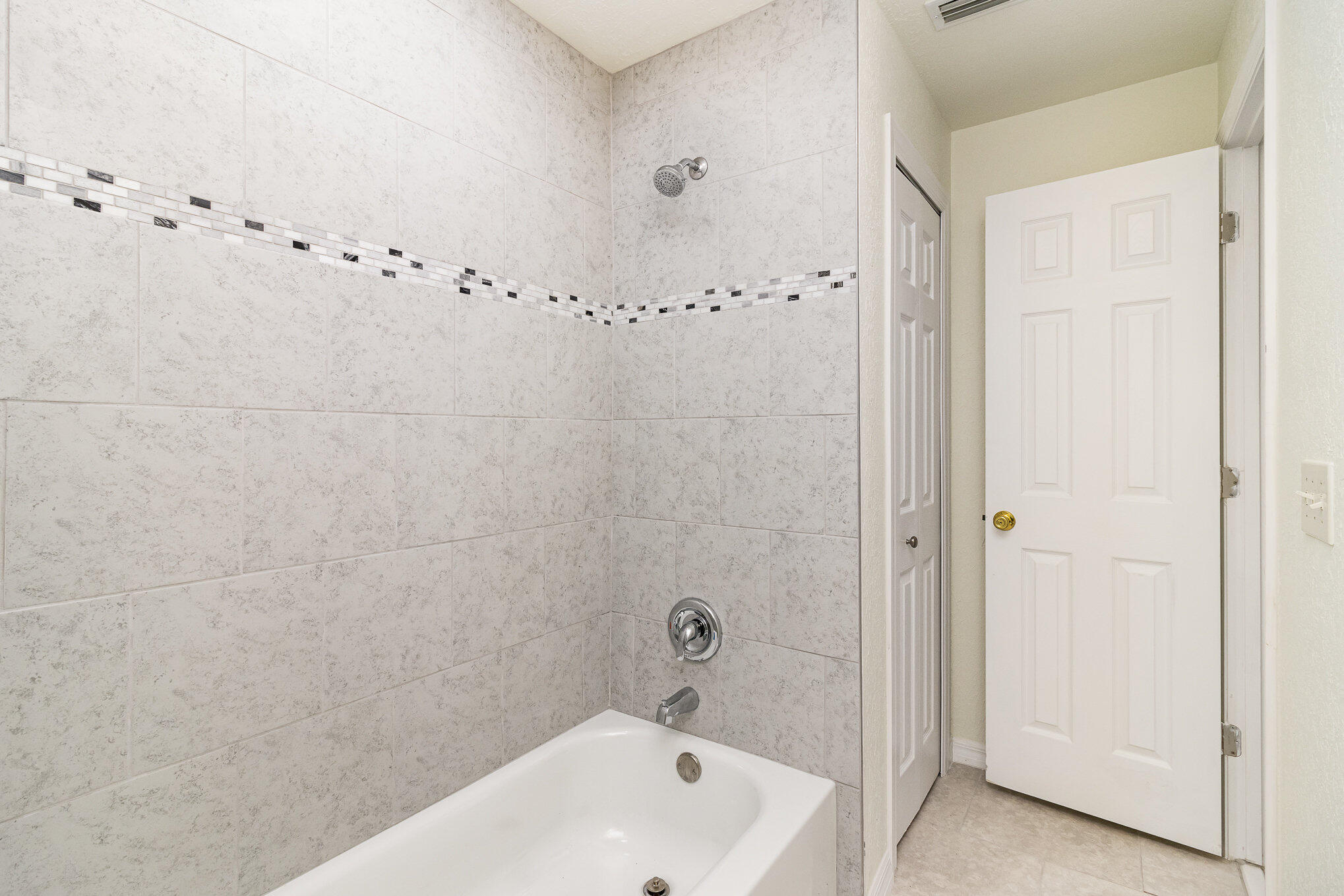 890 Cotorro Road Southeast Palm Bay, FL 32909 - Photo 20 of 24 021_img_4099-edit
