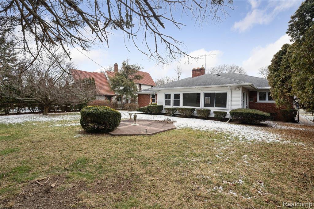 44 Roslyn Road Grosse Pointe Shores, MI 48236 - Photo 35 of 38