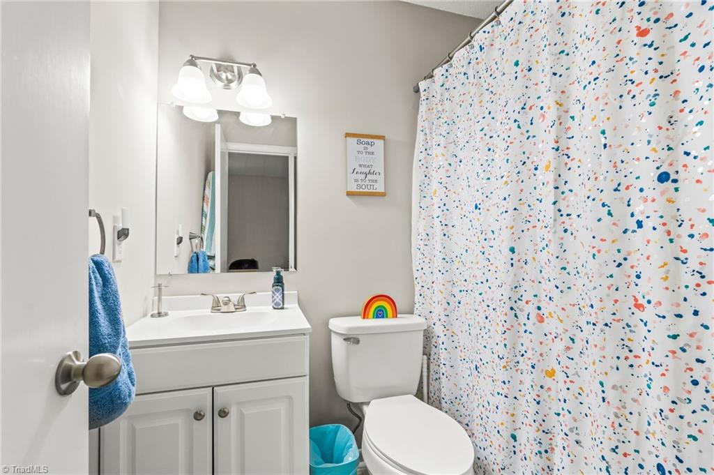 5737 Bramblegate Road, Unit F Greensboro, NC 27409 - Photo 22 of 35 Gallery Image 22
