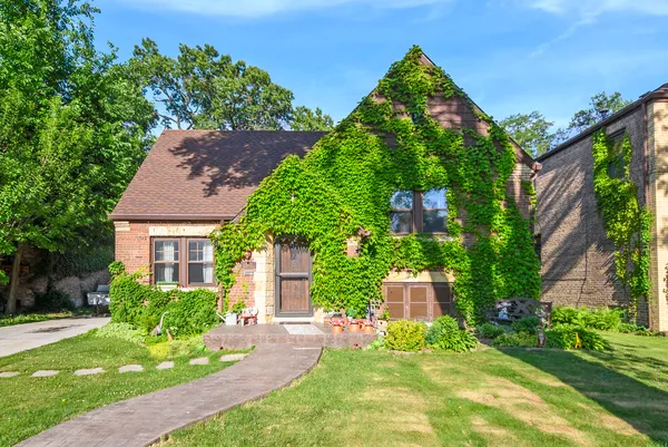 $464,900 | 9615 Brandt Avenue, Oak Lawn, IL 60453
