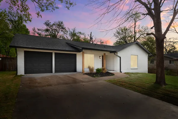 $500,000 | 5106 Woodmoor Drive, Austin, TX 78721