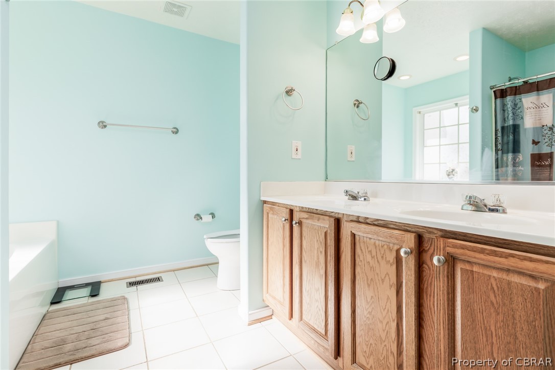 66 Burning Tree Road Hartfield, VA 23071 - Photo 17 of 32 En-Suite