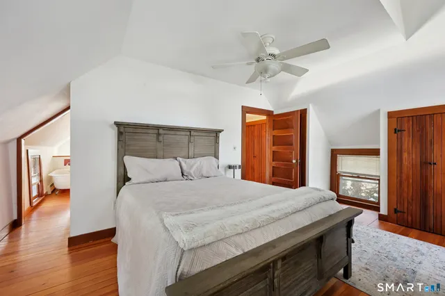 $475,000 | 24 Railroad Avenue, Madison, CT 06443