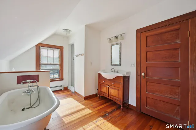 $475,000 | 24 Railroad Avenue, Madison, CT 06443