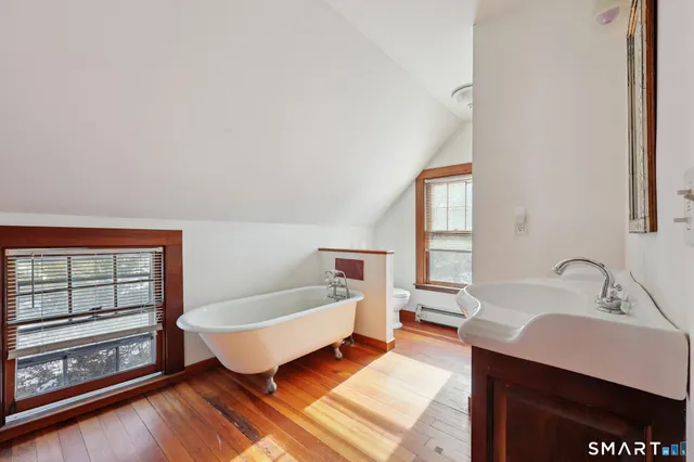 $475,000 | 24 Railroad Avenue, Madison, CT 06443