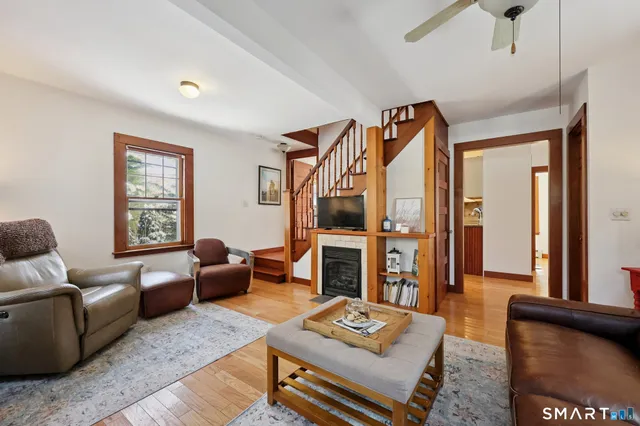 $475,000 | 24 Railroad Avenue, Madison, CT 06443