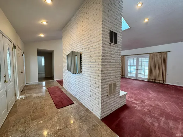 $260,000 | 713 West Macalan Drive, Marion, IN 46952