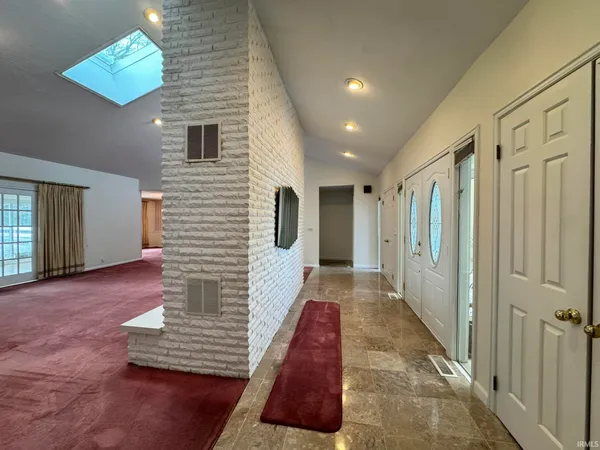 $260,000 | 713 West Macalan Drive, Marion, IN 46952