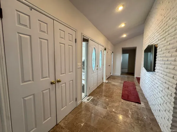 $260,000 | 713 West Macalan Drive, Marion, IN 46952