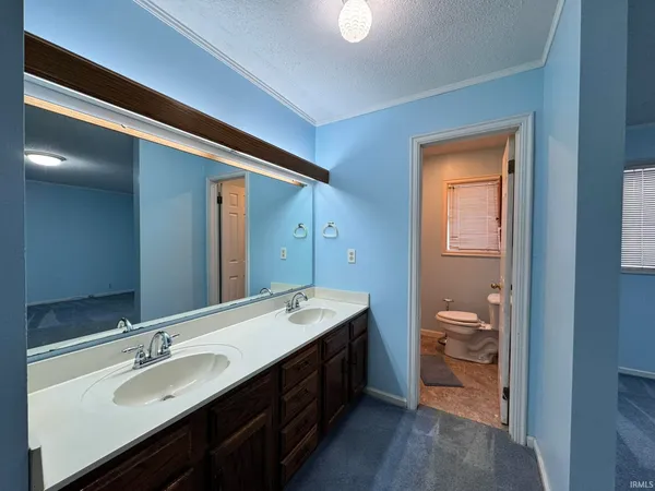 $260,000 | 713 West Macalan Drive, Marion, IN 46952