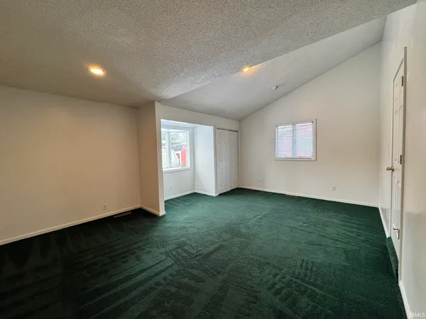 $260,000 | 713 West Macalan Drive, Marion, IN 46952