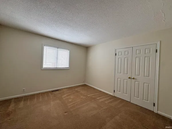 $260,000 | 713 West Macalan Drive, Marion, IN 46952