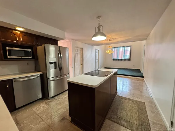 $260,000 | 713 West Macalan Drive, Marion, IN 46952