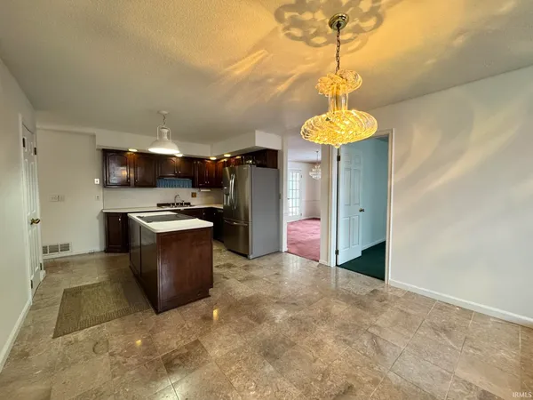 $260,000 | 713 West Macalan Drive, Marion, IN 46952