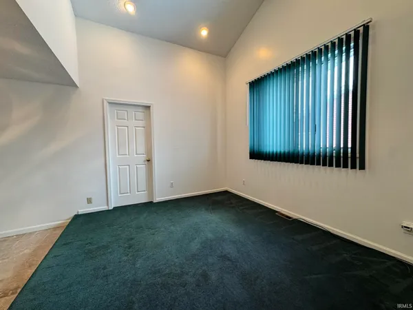 $260,000 | 713 West Macalan Drive, Marion, IN 46952