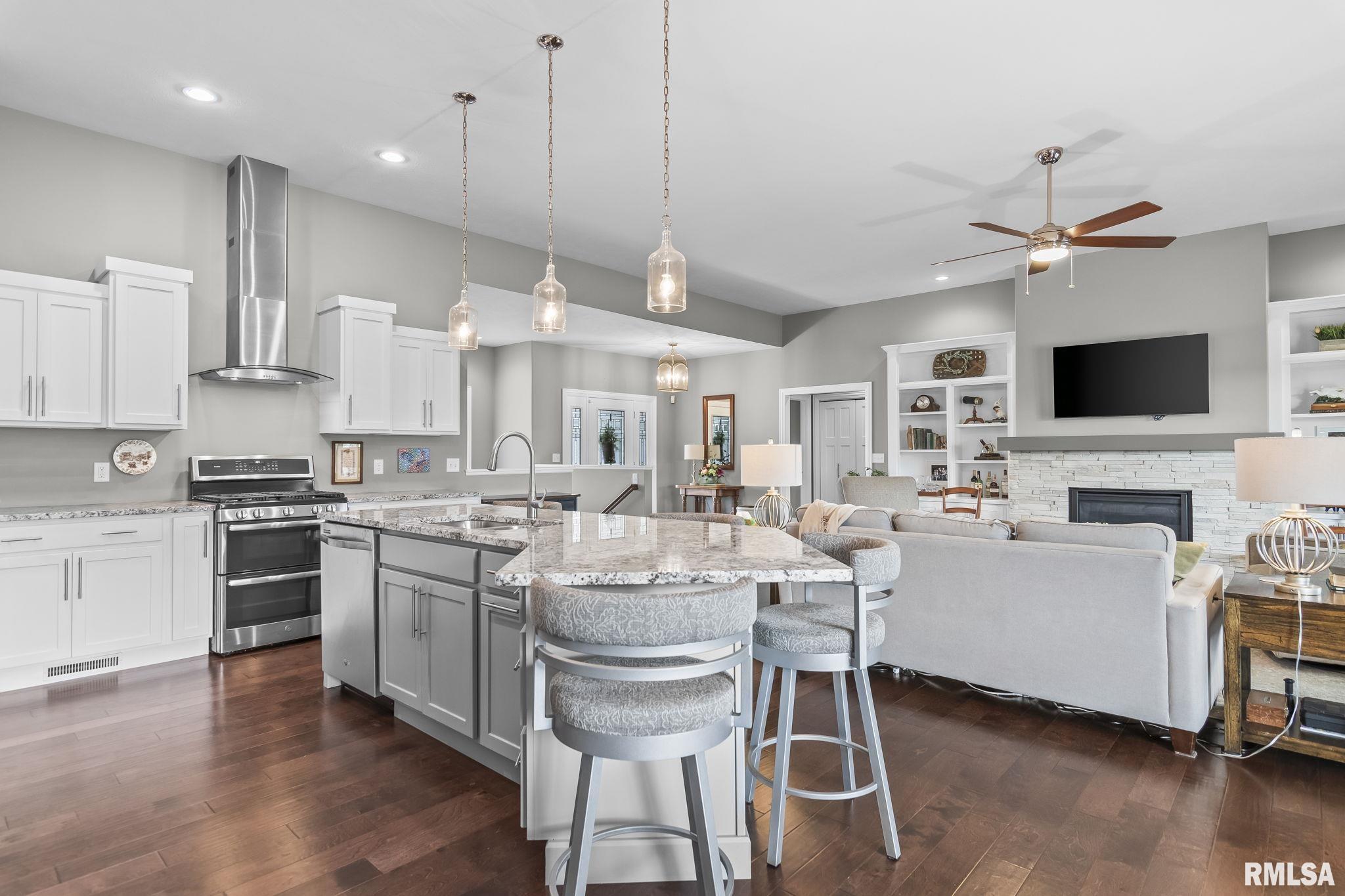 3700 Crystal Spring Drive Springfield, IL 62711 - Photo 5 of 46