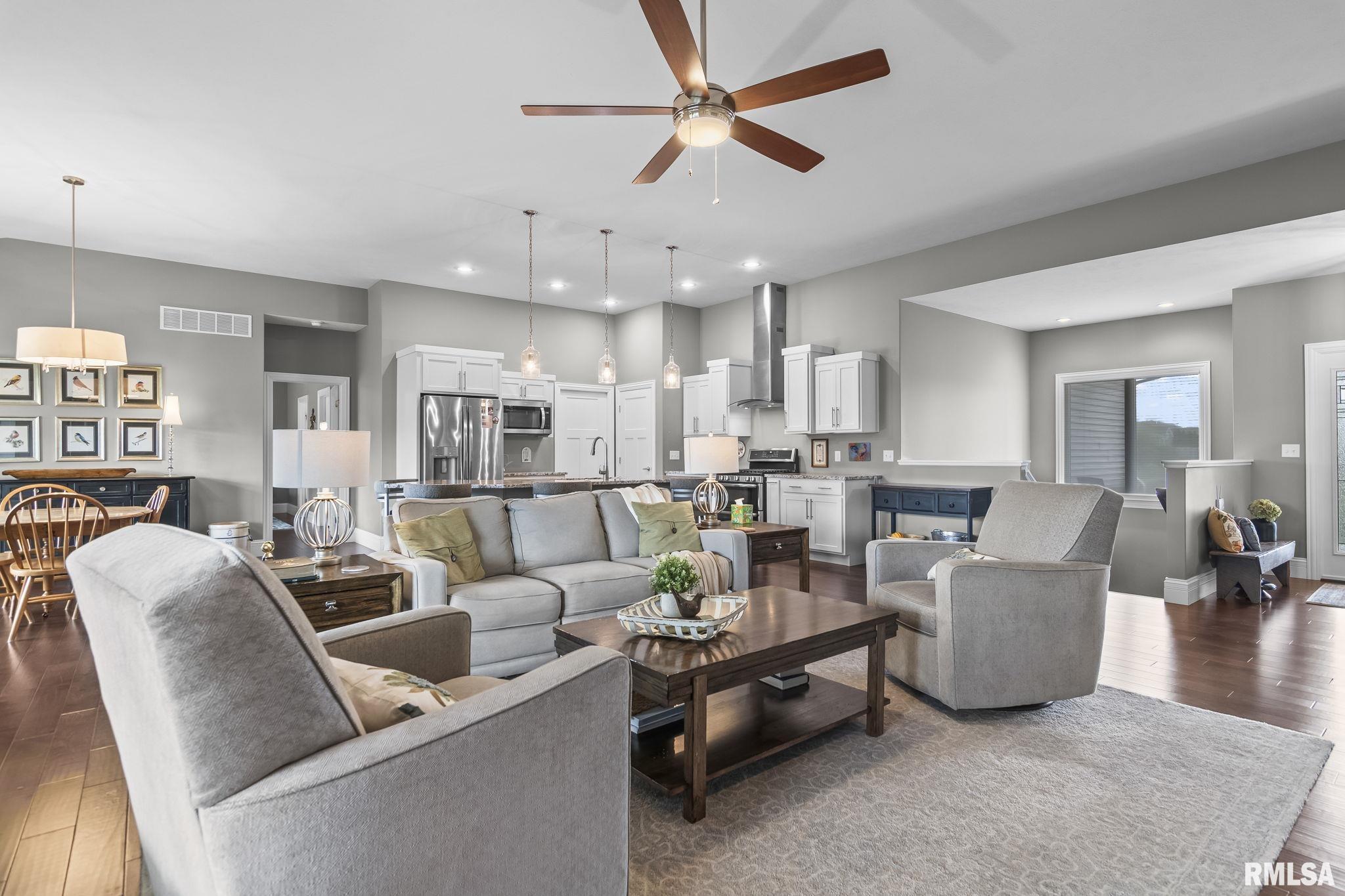 3700 Crystal Spring Drive Springfield, IL 62711 - Photo 9 of 46