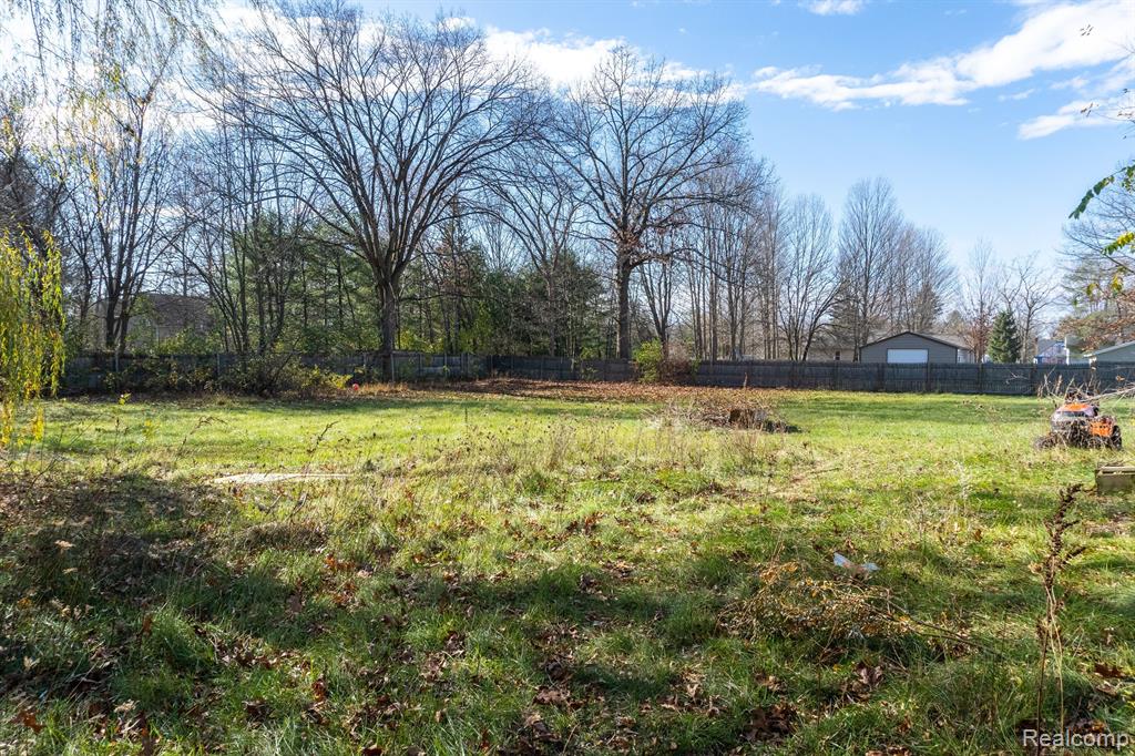 8477 Coldwater Road Flushing, MI 48433 - Photo 51 of 53