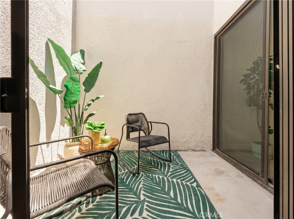 8125 Redlands Street, Unit 109 Playa del Rey, CA 90293 - Photo 25 of 42