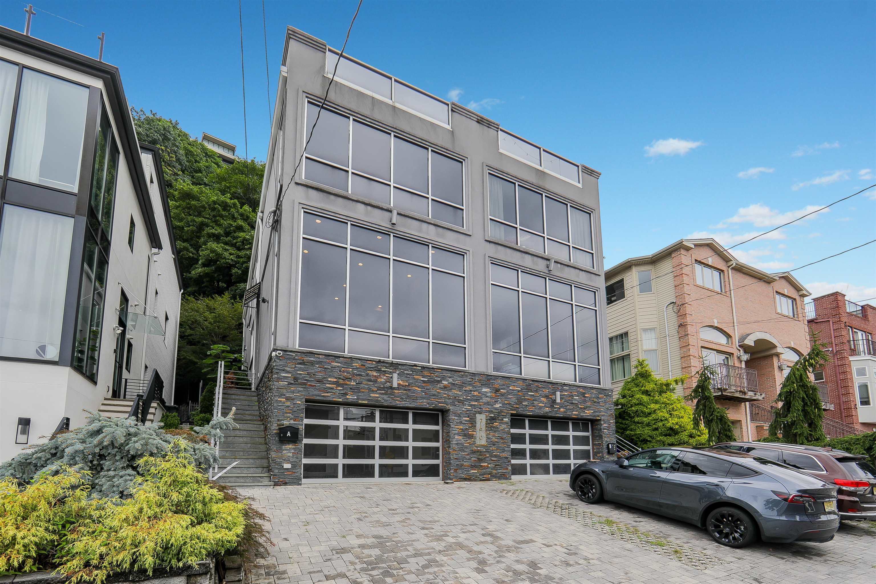 760 Undercliff Avenue, Unit A Edgewater, NJ 07020 - Photo 1 of 39