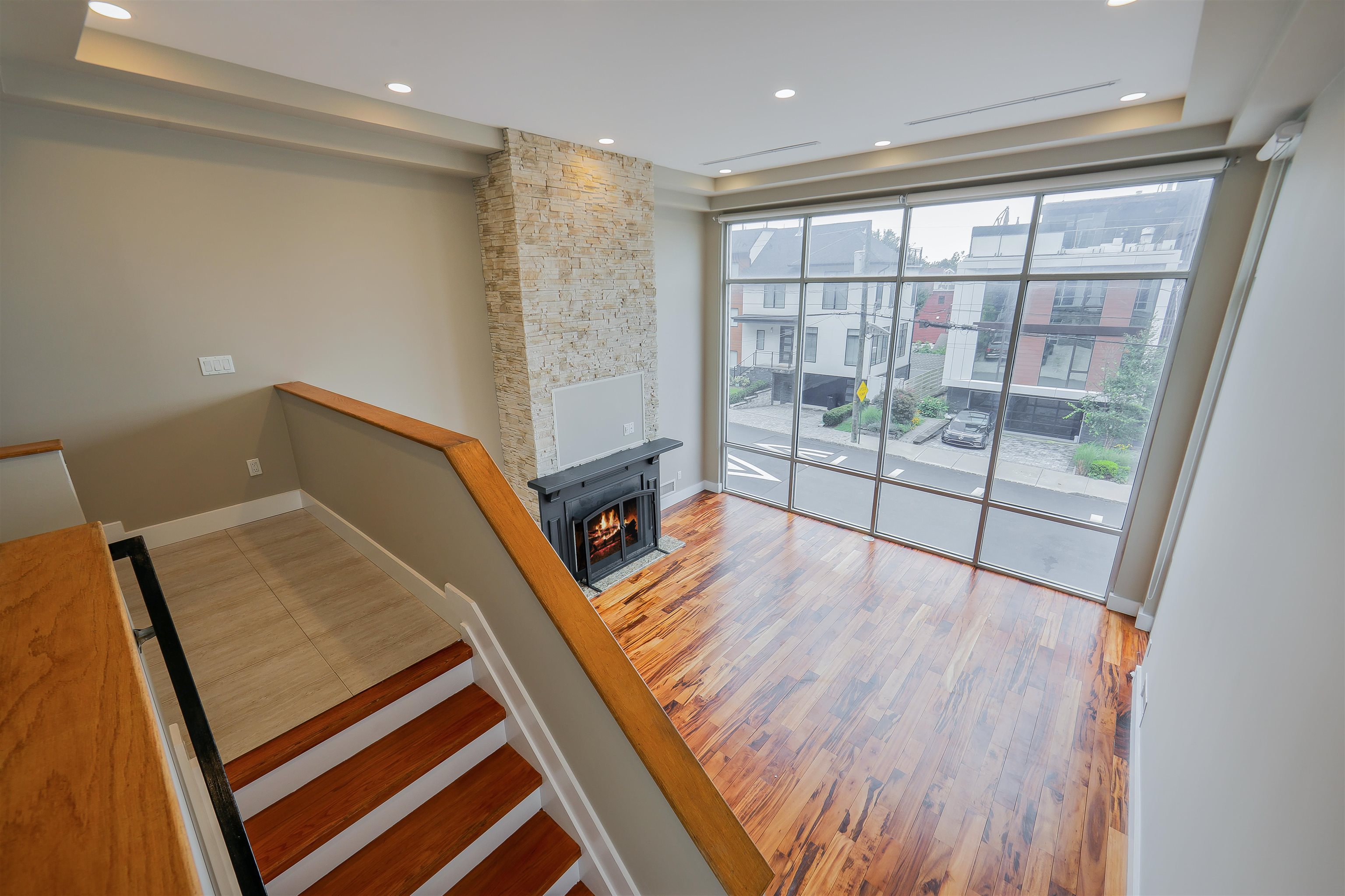 760 Undercliff Avenue, Unit A Edgewater, NJ 07020 - Photo 12 of 39