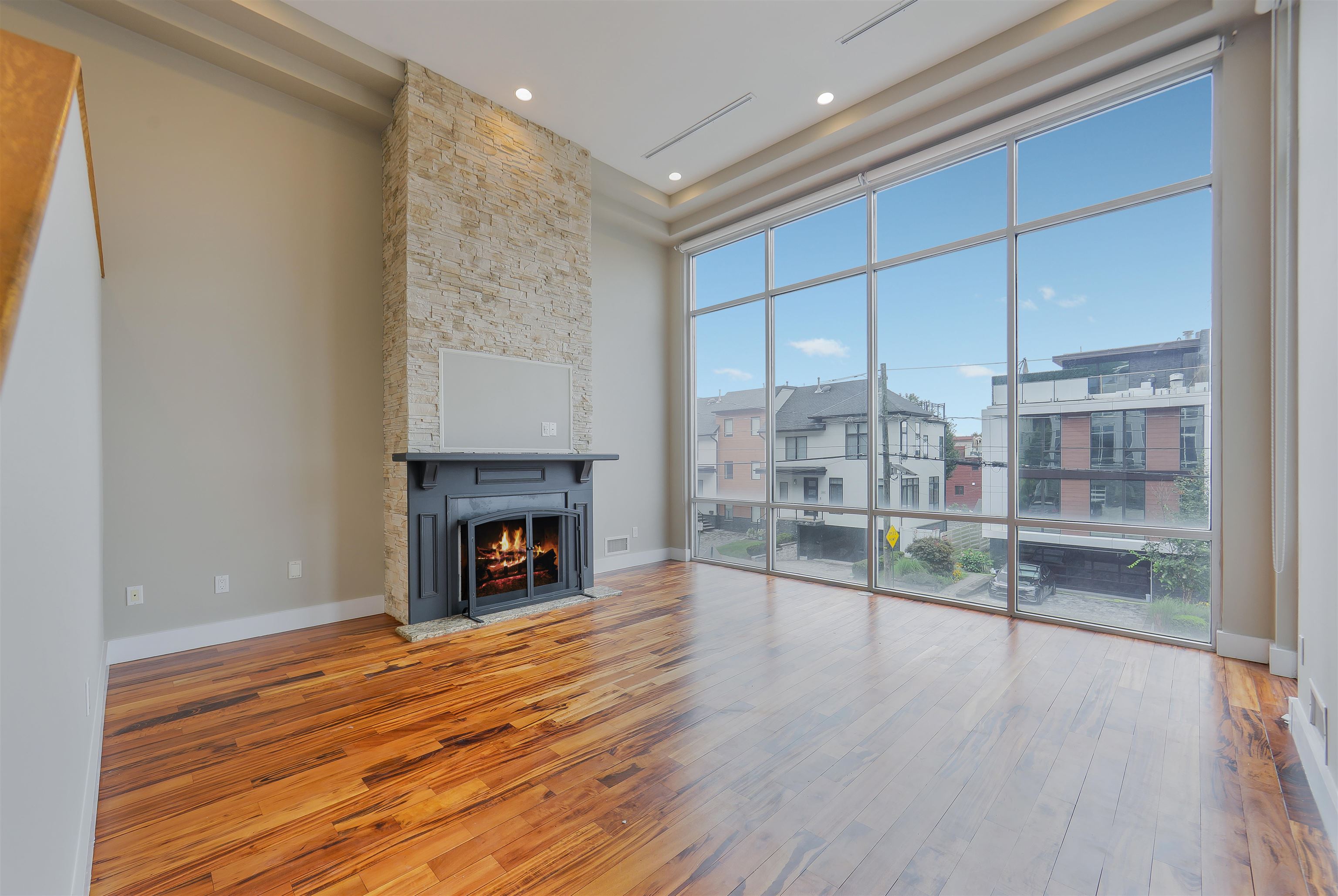 760 Undercliff Avenue, Unit A Edgewater, NJ 07020 - Photo 13 of 39