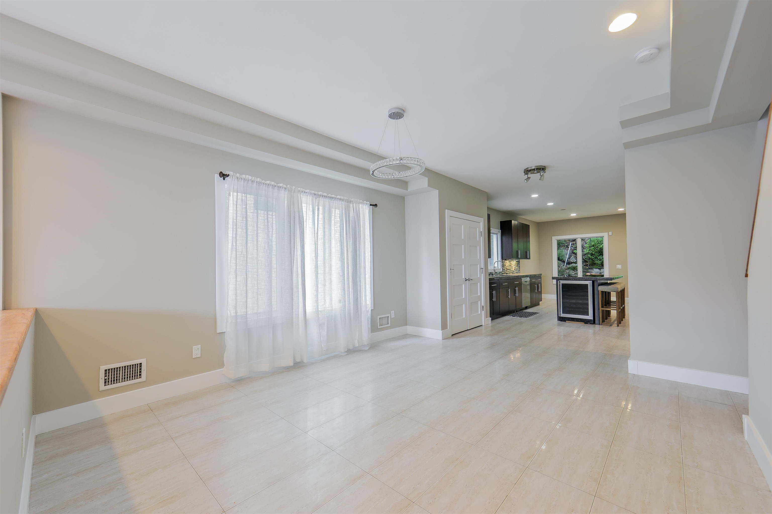 760 Undercliff Avenue, Unit A Edgewater, NJ 07020 - Photo 14 of 39