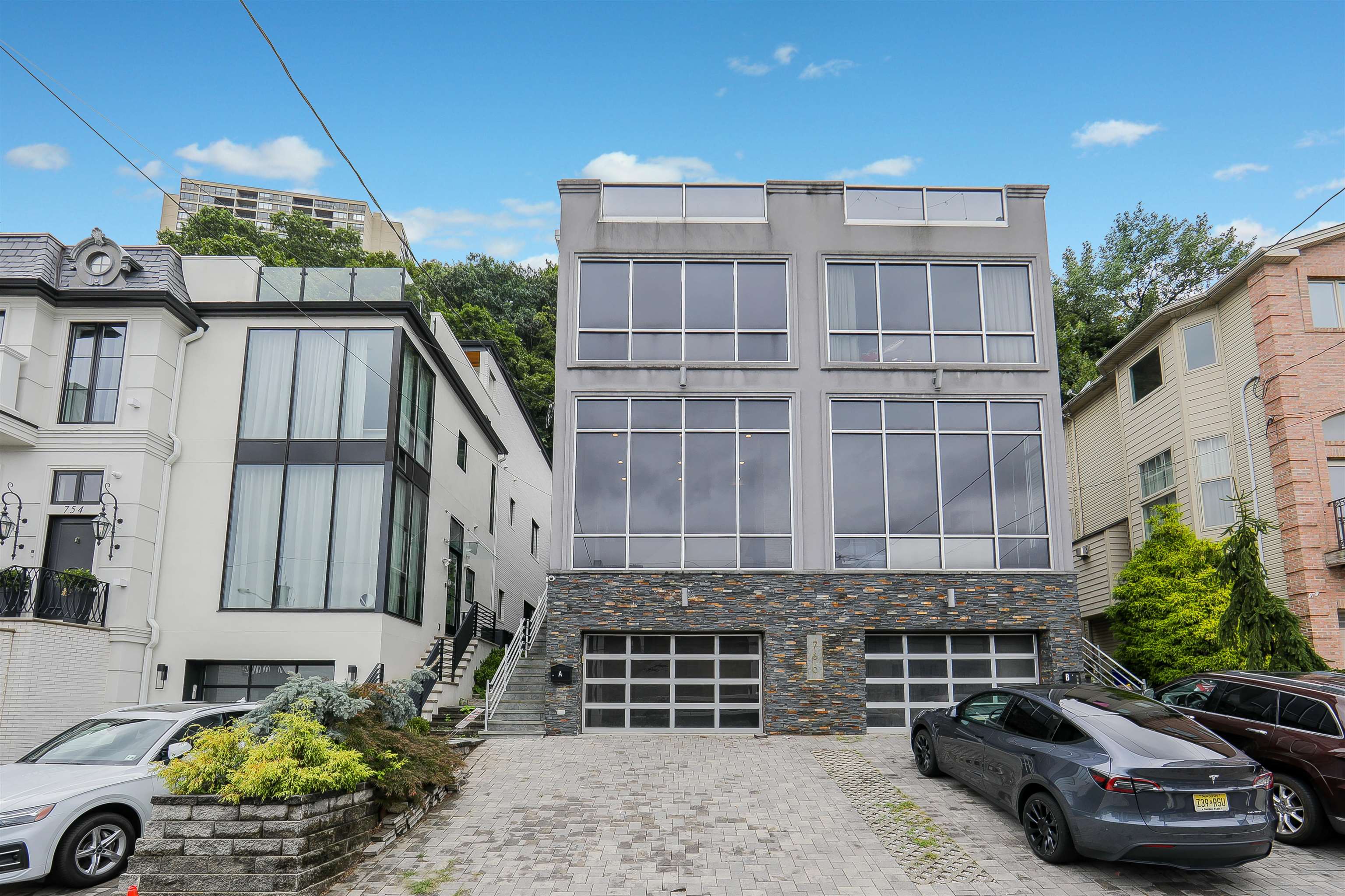760 Undercliff Avenue, Unit A Edgewater, NJ 07020 - Photo 2 of 39