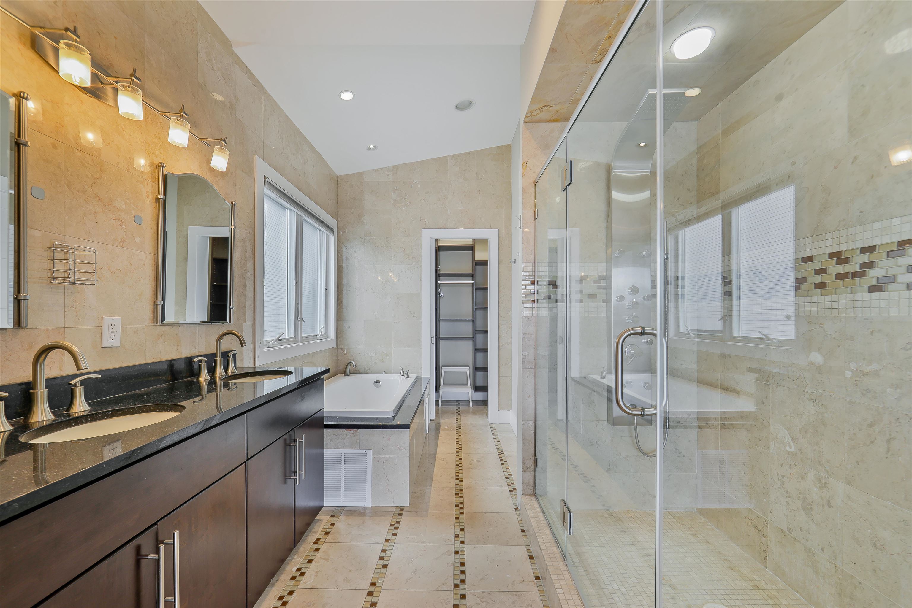 760 Undercliff Avenue, Unit A Edgewater, NJ 07020 - Photo 22 of 39
