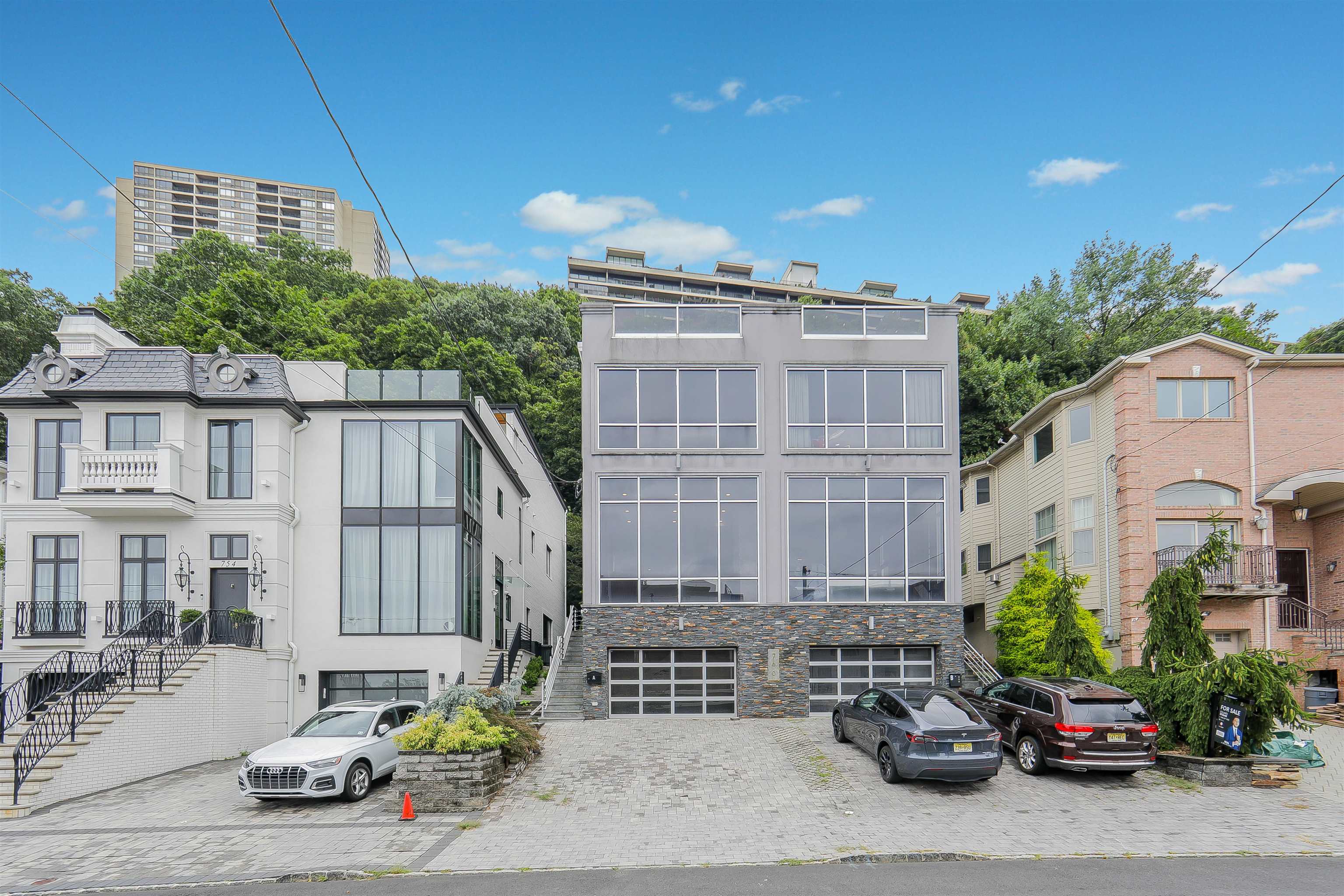 760 Undercliff Avenue, Unit A Edgewater, NJ 07020 - Photo 3 of 39