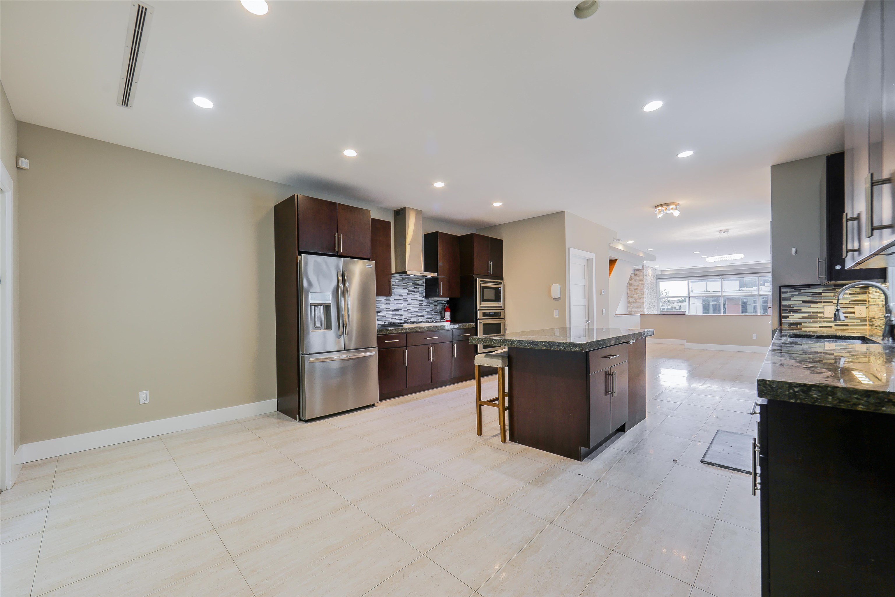 760 Undercliff Avenue, Unit A Edgewater, NJ 07020 - Photo 6 of 39