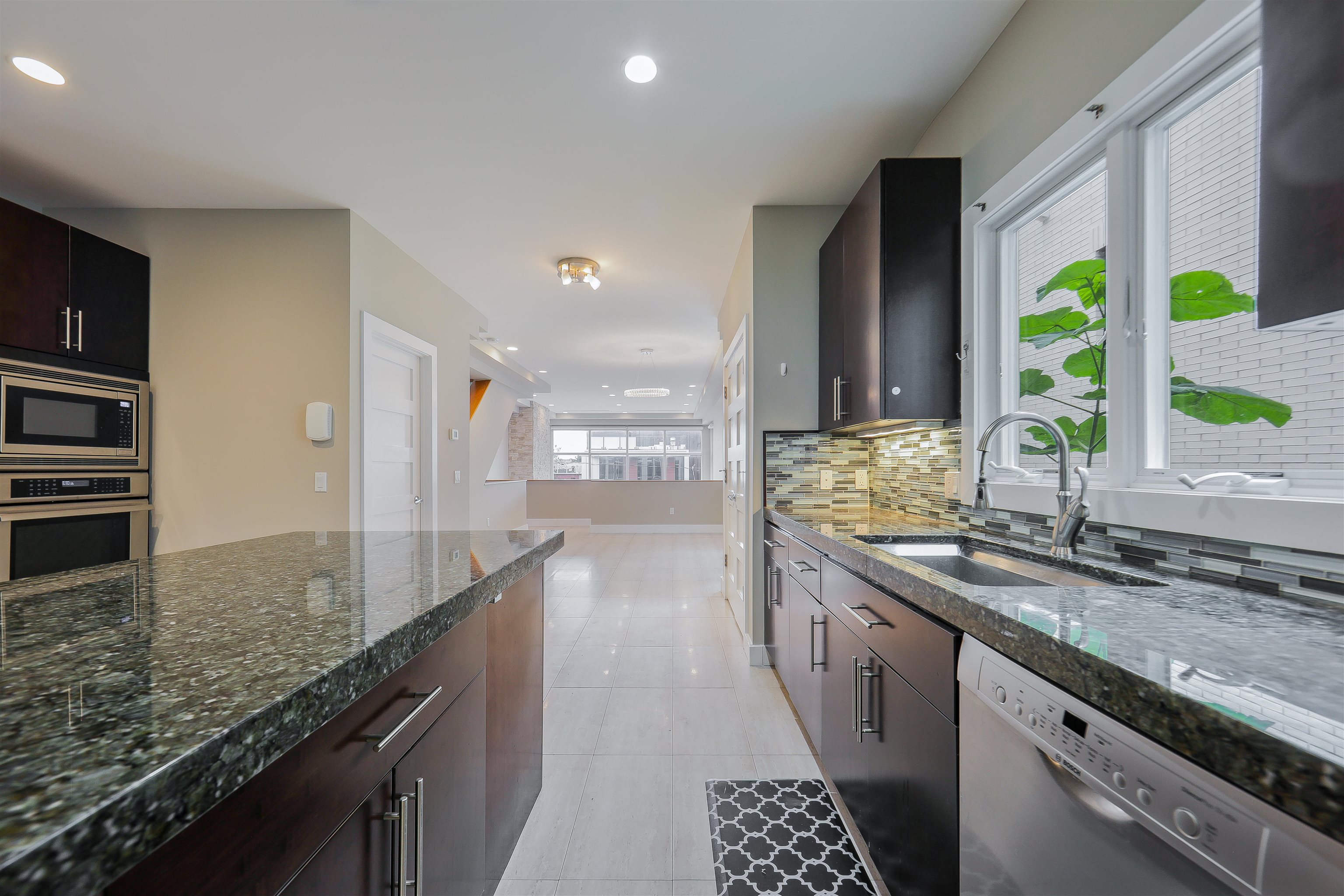 760 Undercliff Avenue, Unit A Edgewater, NJ 07020 - Photo 7 of 39